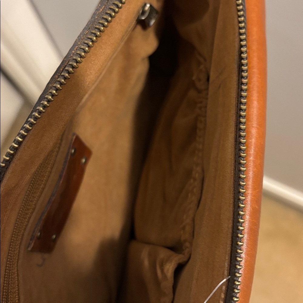 Patricia Nash crossbody - Picture 6 of 7